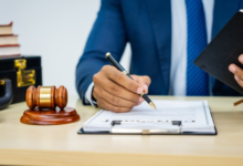 How a Compensation Lawyer Helps During a Claim Delay
