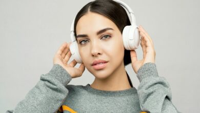 model xucvihkds color palette